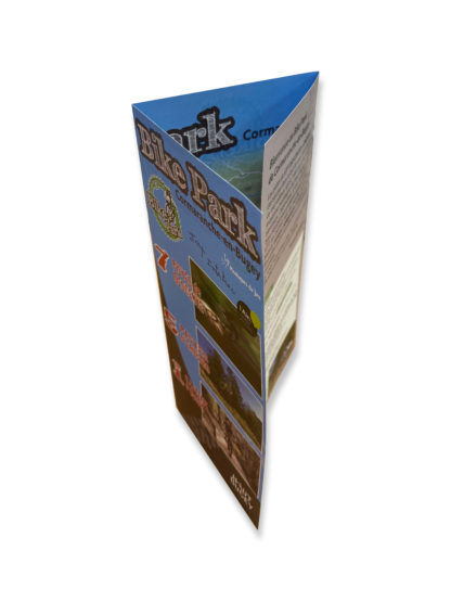 Dépliant A4 triptyque<br>--> 10x21 cm FERMÉ – Image 2